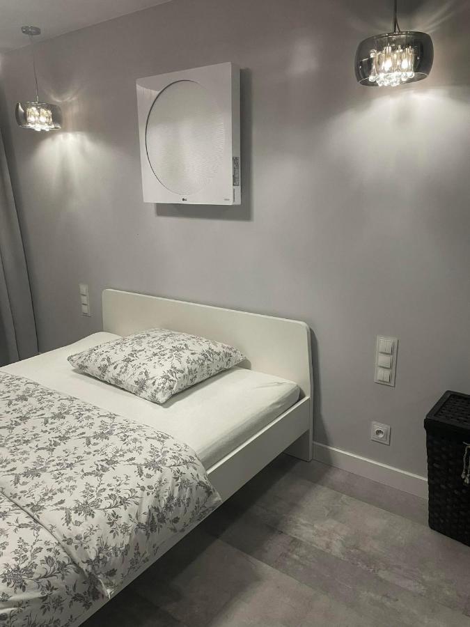 Apartament Poniatowa Leilighet Eksteriør bilde